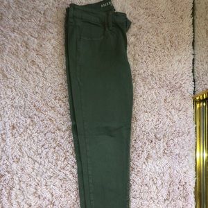 olive green american eagle skinny jeans
